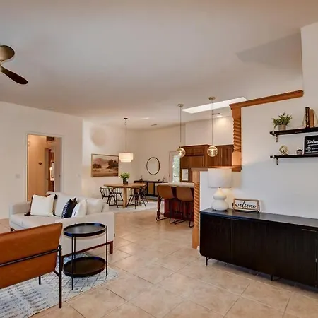 Sedona Retreat W/ Tesla Mobile Charger Villa